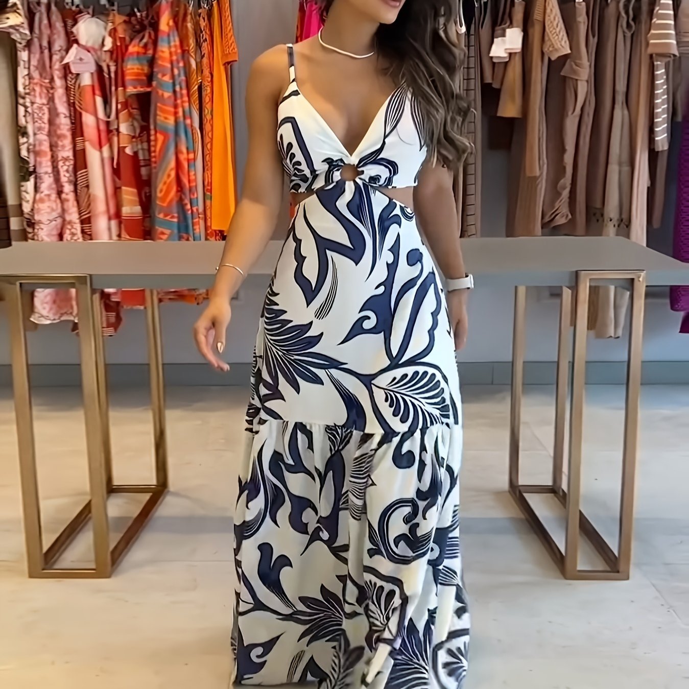 Vestido Estampado Modelo ҒΛRM Decote V com Amarração nas Costas