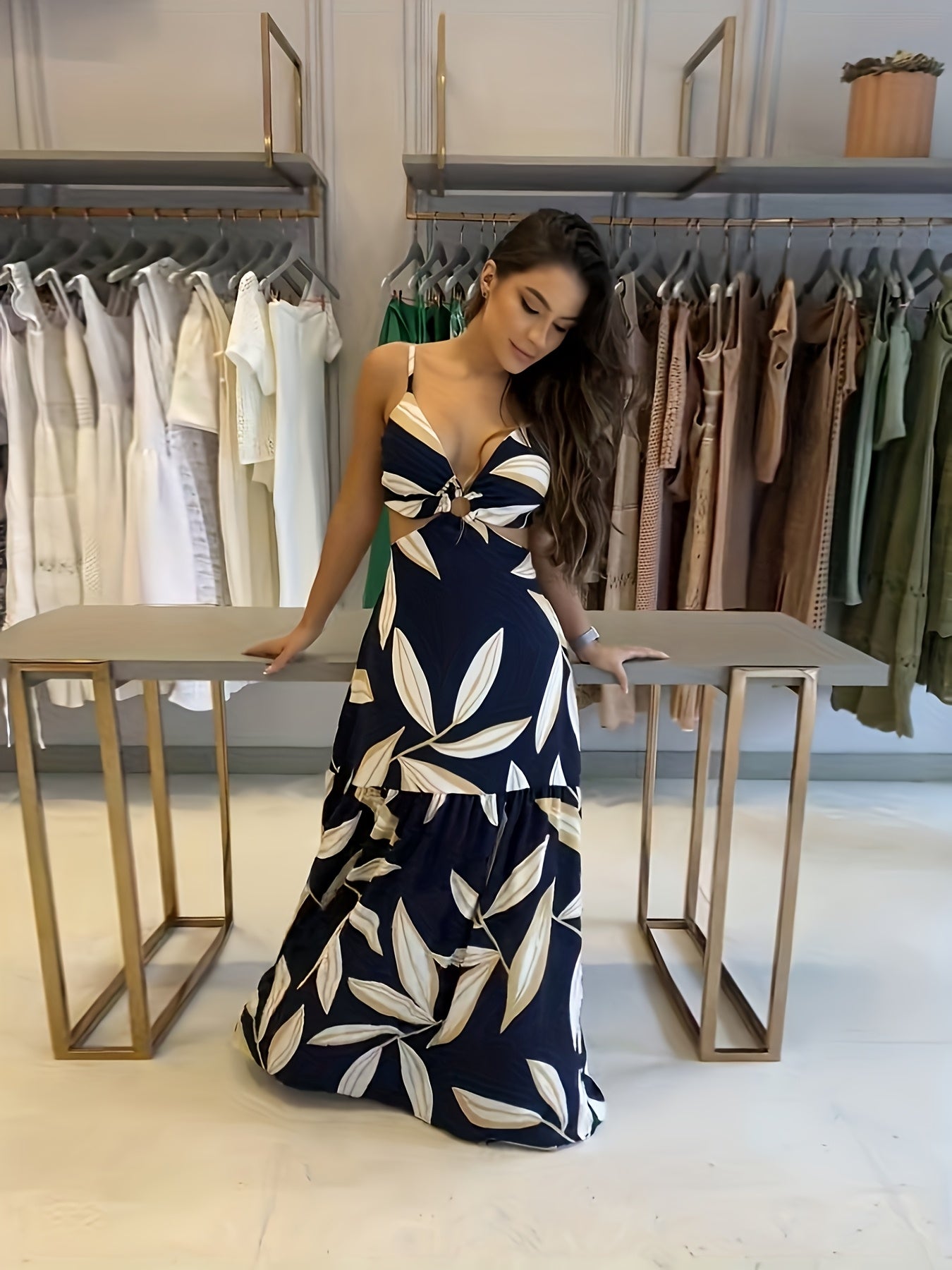 Vestido Estampado Modelo ҒΛRM Decote V com Amarração nas Costas