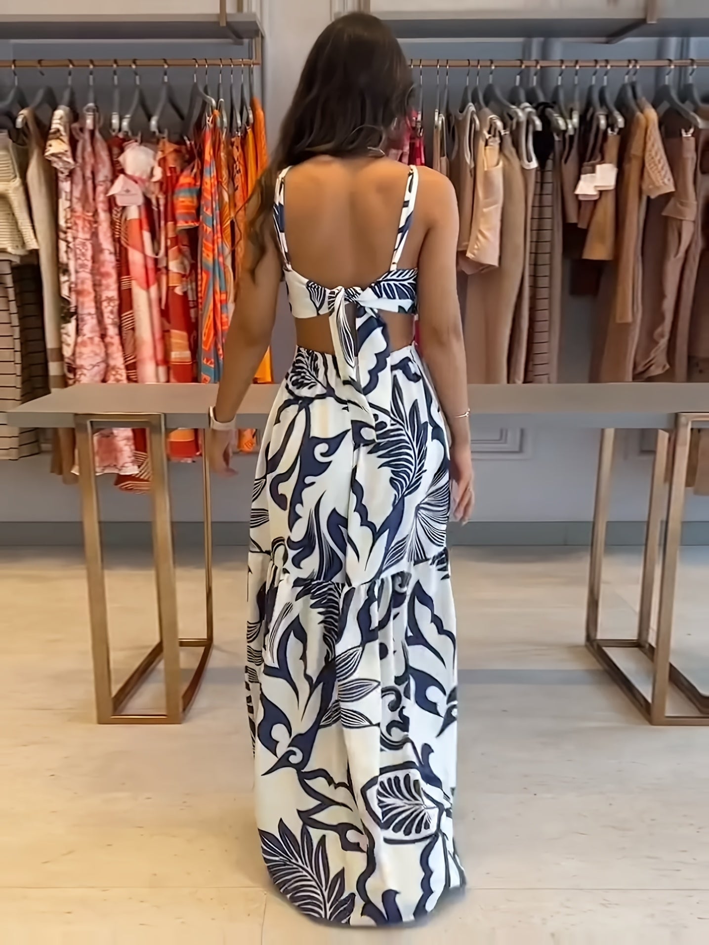 Vestido Estampado Modelo ҒΛRM Decote V com Amarração nas Costas